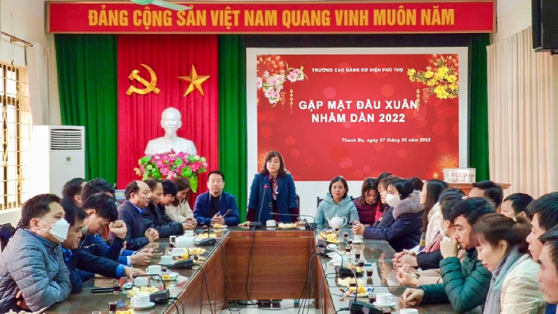 Gặp mặt đầu năm và trồng cây chào Xuân Nhâm Dần 2022