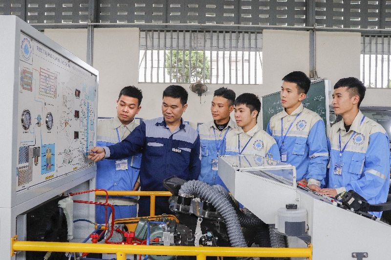 Cẩm nang gắn kết cơ sở Giáo dục nghề nghiệp với Doanh nghiệp